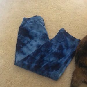 Comfy ty died capris leggings size L